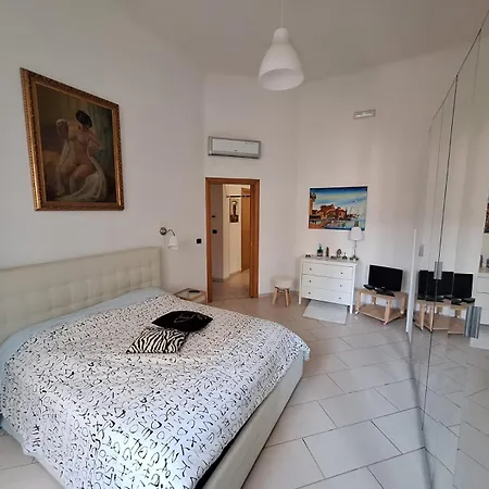 Center House Via Tanzi 27 Apartment *