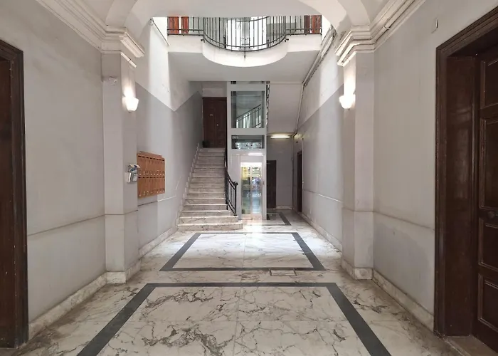 Center House Via Tanzi 27 Bari