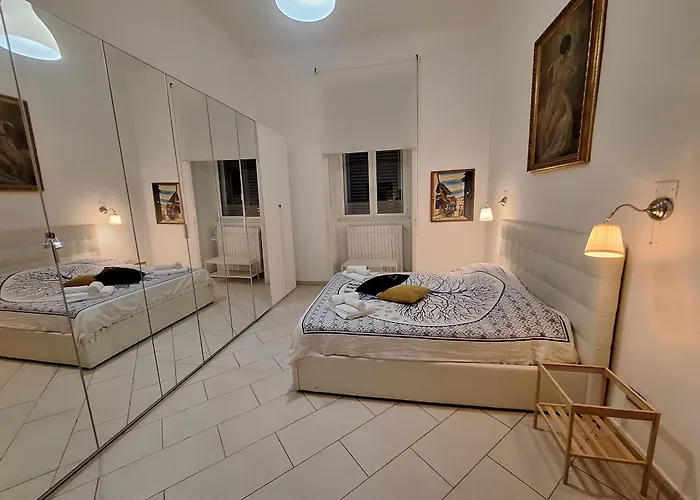 Center House Via Tanzi 27