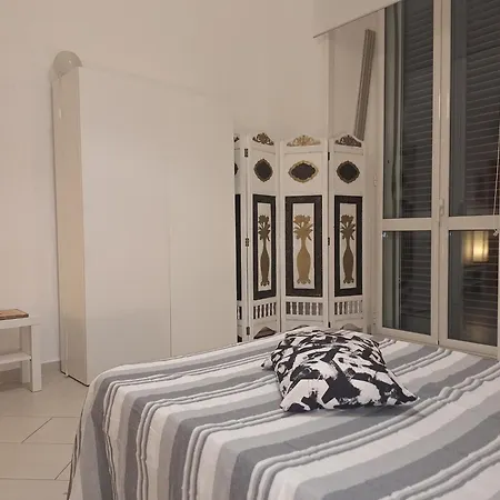 Center House Via Tanzi 27 Apartman *