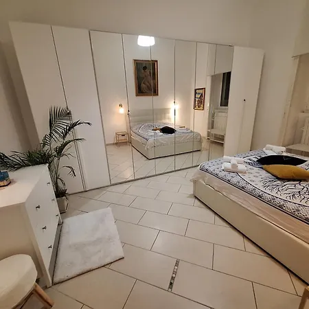 Center House Via Tanzi 27 Apartman *